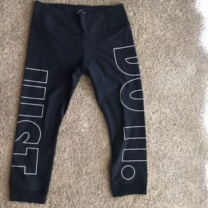 Nike Capri Leggigs